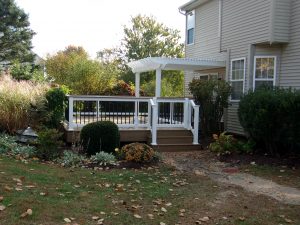 Timbertech Antique Leather deck and drink rail, white vinyl railings and pergola &#8211; Coatesville PA