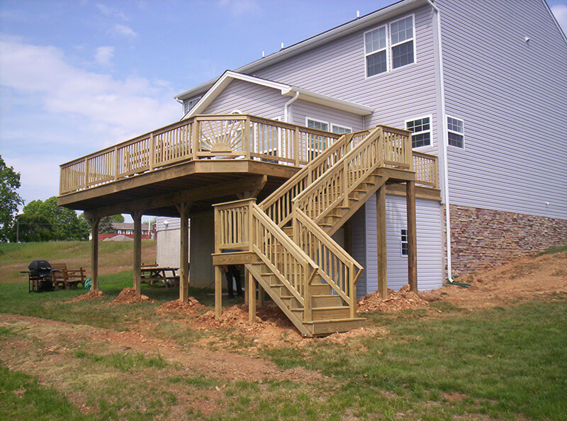 Deck with Steps with a Landing in the Middle
