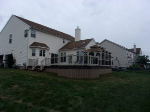 Timbertech PVC Brownstone deck with Brazilian Walnut border, 10X14 Country Style Gazebo installed on deck &#8211; Bear DE